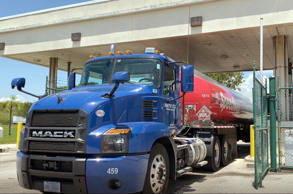Port Manatee prolonga su acuerdo con una empresa de combustibles