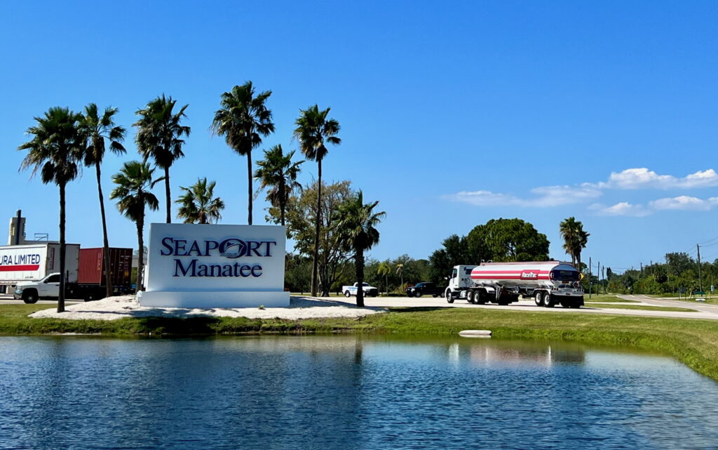 SeaPort Manatee containerized cargo tons climb 34.6 percent in record fiscal 2022
